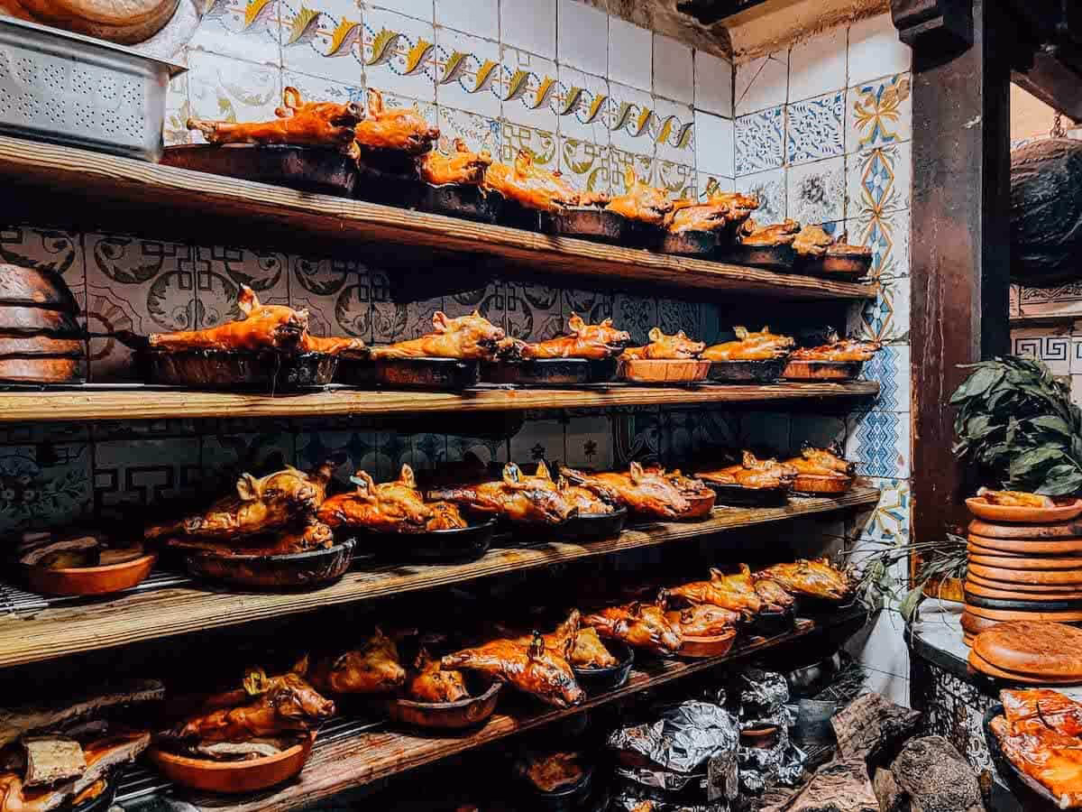 Wie alt ist das älteste Restaurant der Welt?