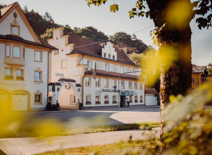 Kann man im bayerischen Hof frühstücken?