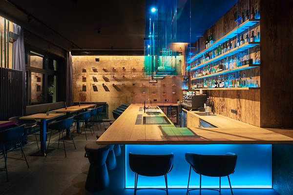 Was sagen Japaner, wenn man ein Restaurant betritt?