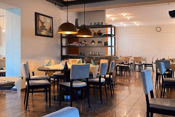 Wann schließt das Restaurant Ropach in Biberach?