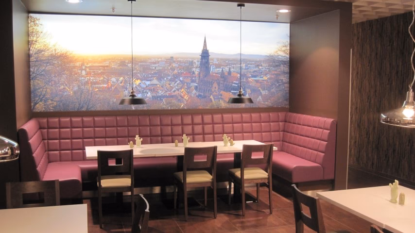 Wem gehören Möbel braun?