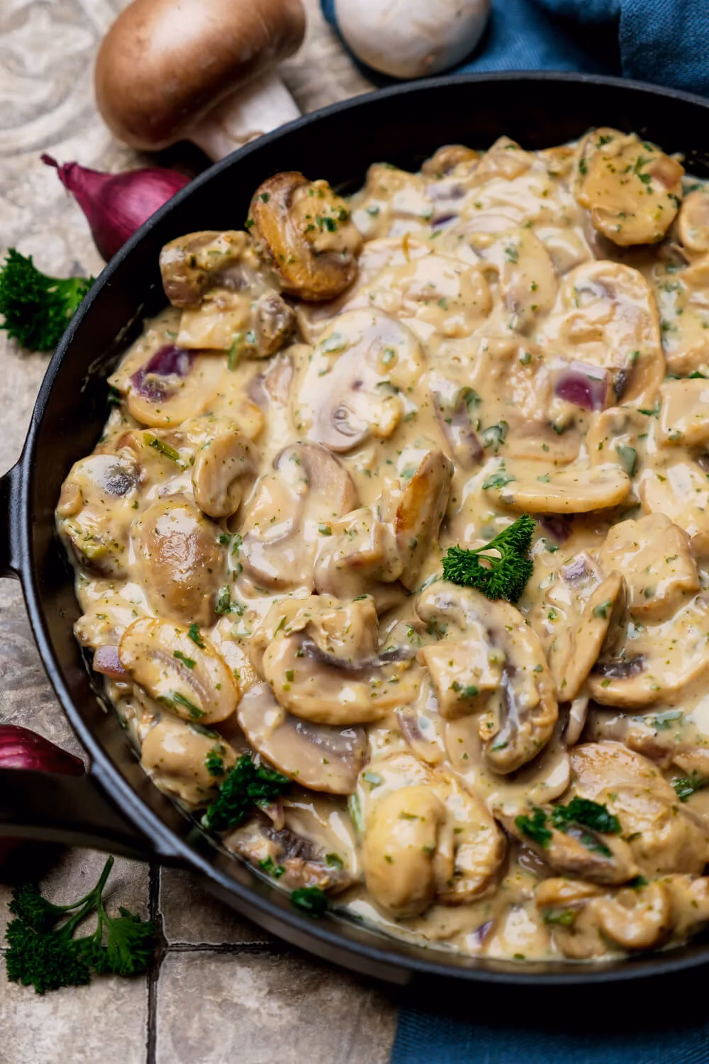 Wie lange hält sich Champignon Rahm Sauce?