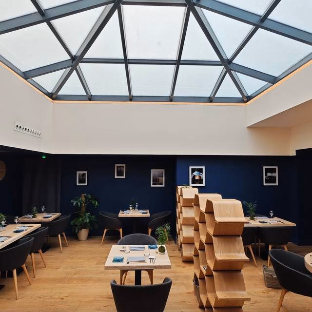 Is Gabriel's restaurant in Emily in Paris real?