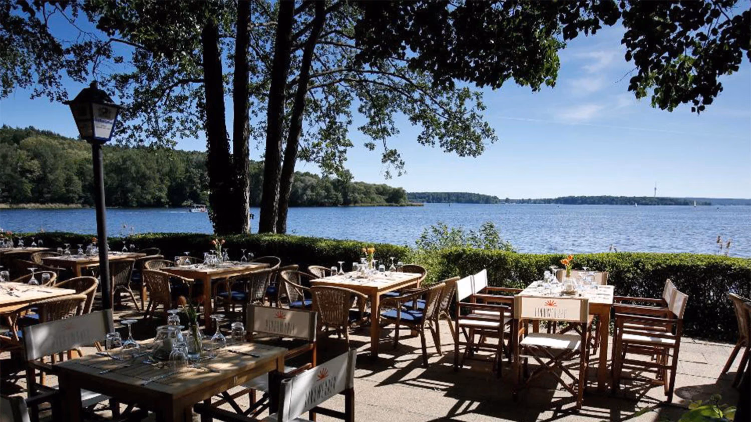 Warum wird in Restaurants Wasser serviert?