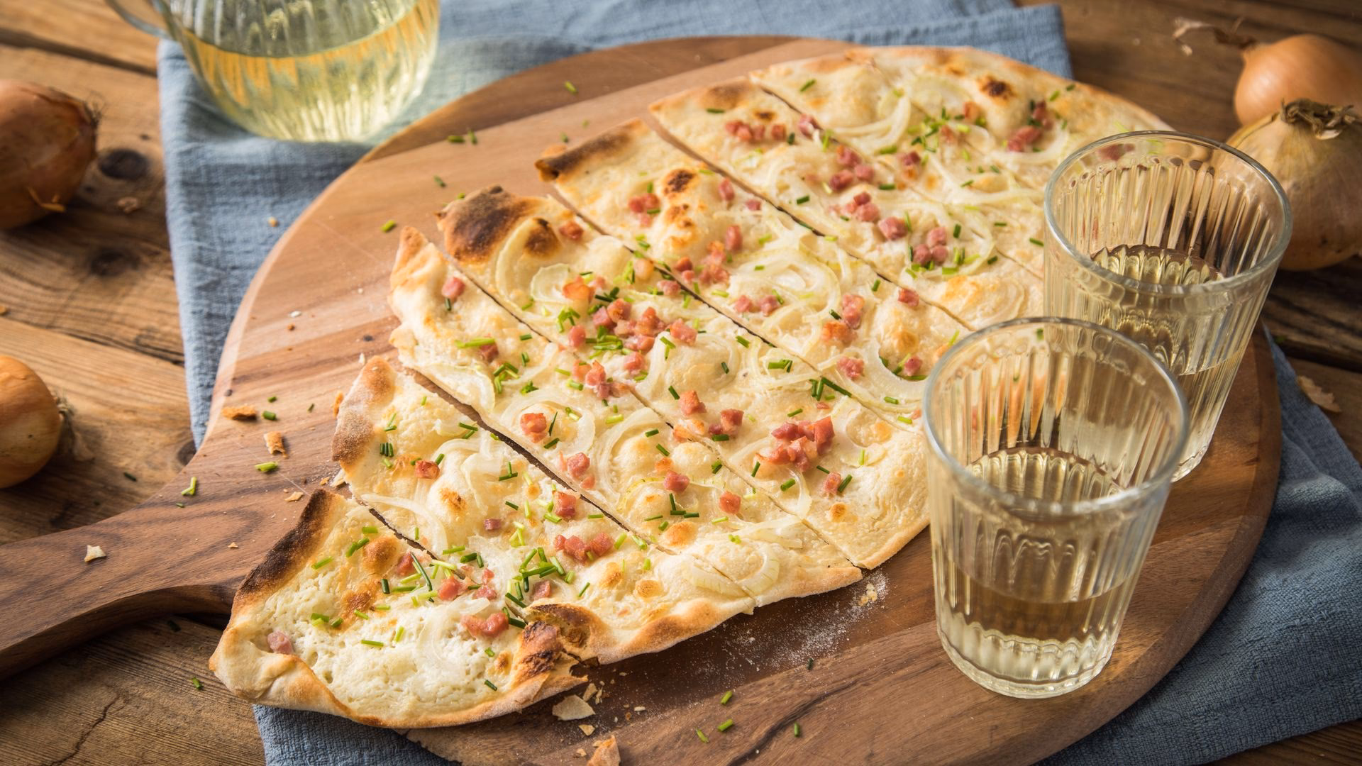Wie nennt man Flammkuchen in Frankreich?