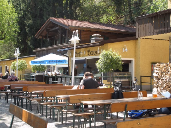 Kann man im Hinterbrühler See baden?