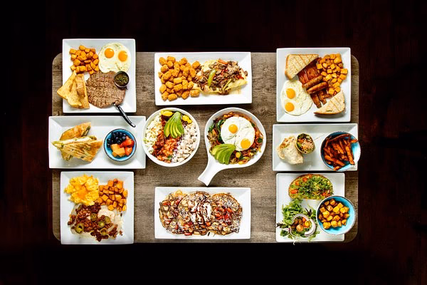 Wie nennt man es, wenn man in einem Restaurant sein Essen selbst kocht?