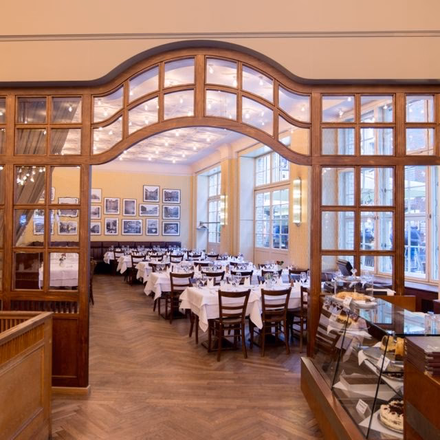 Was ist der Hackescher Markt in Berlin?