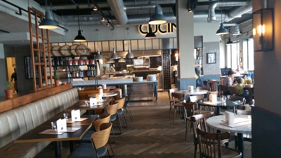 Was kostet ein Fischbrötchen in Hamburg auf dem Fischmarkt?