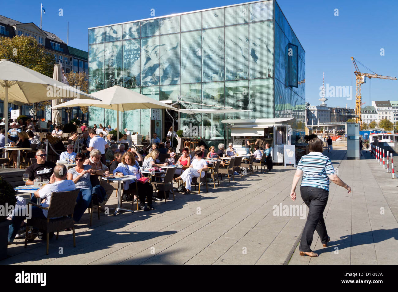 Wer darf am Jungfernstieg fahren?