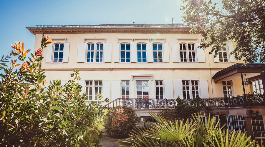 Wem gehört der Ketschauer Hof?