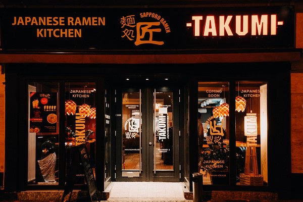 Wie kann ich Takumi Köln reservieren?