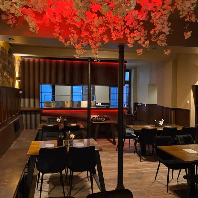 Wer ist der Inhaber des Hofgut Laubenheimer Höhe?