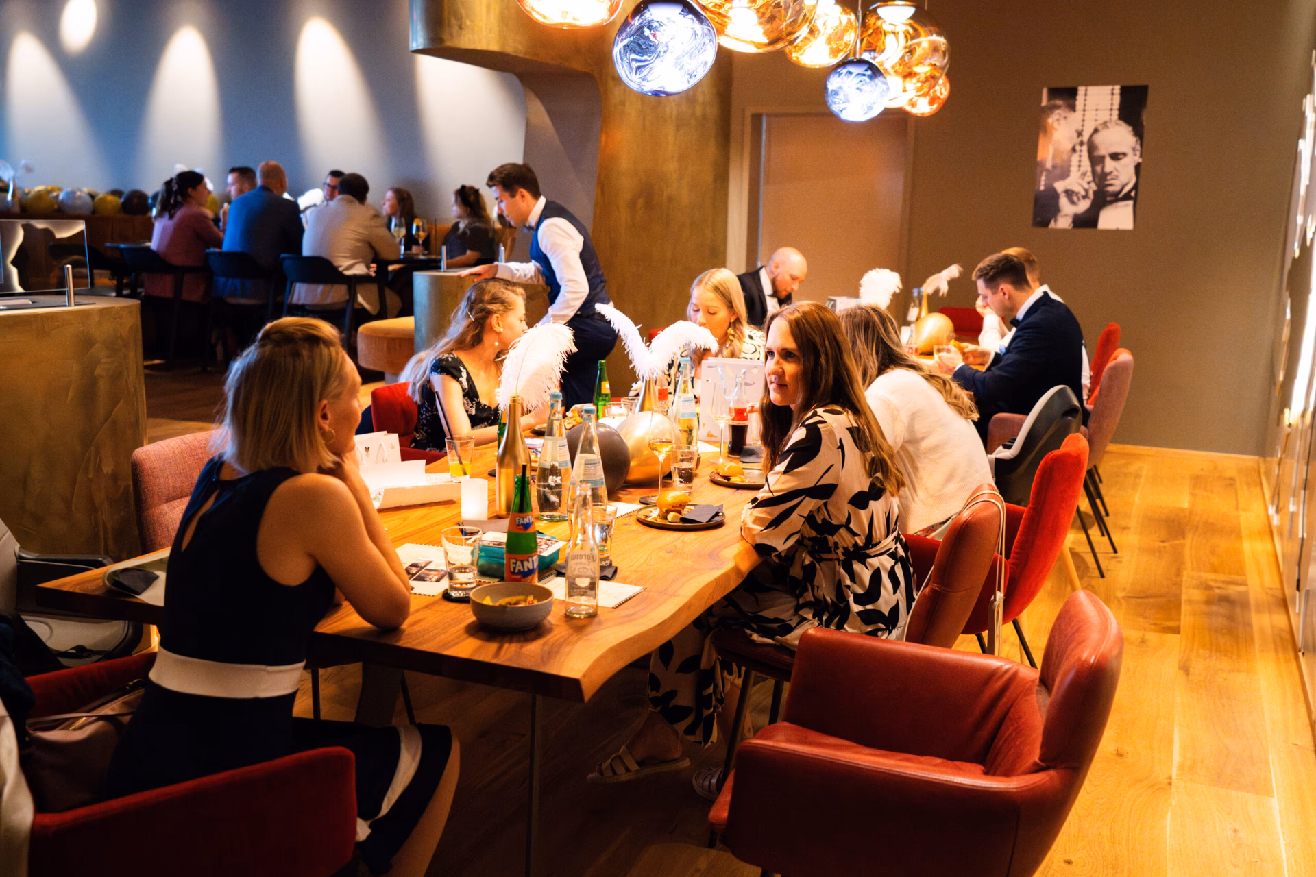 Wo hat Sarah Henke ihr eigenes Restaurant?