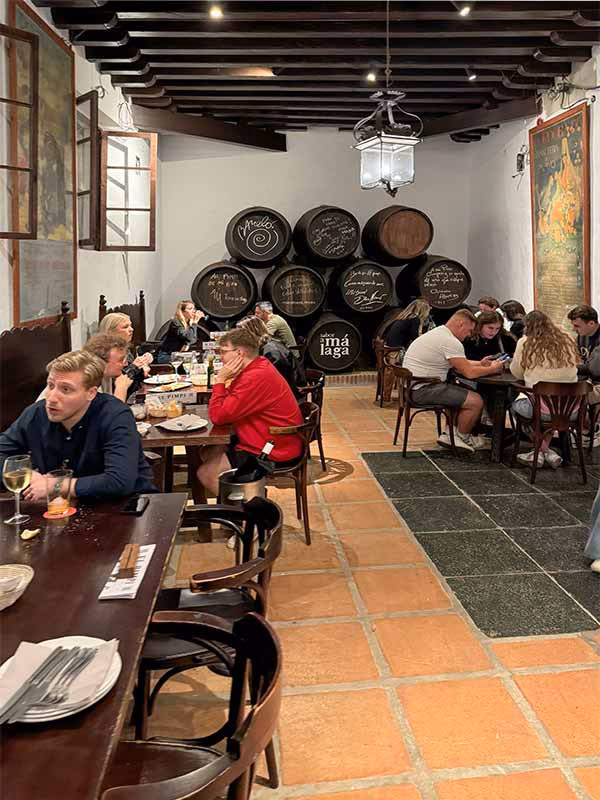 Welche Gerichte sind typisch für Málaga?