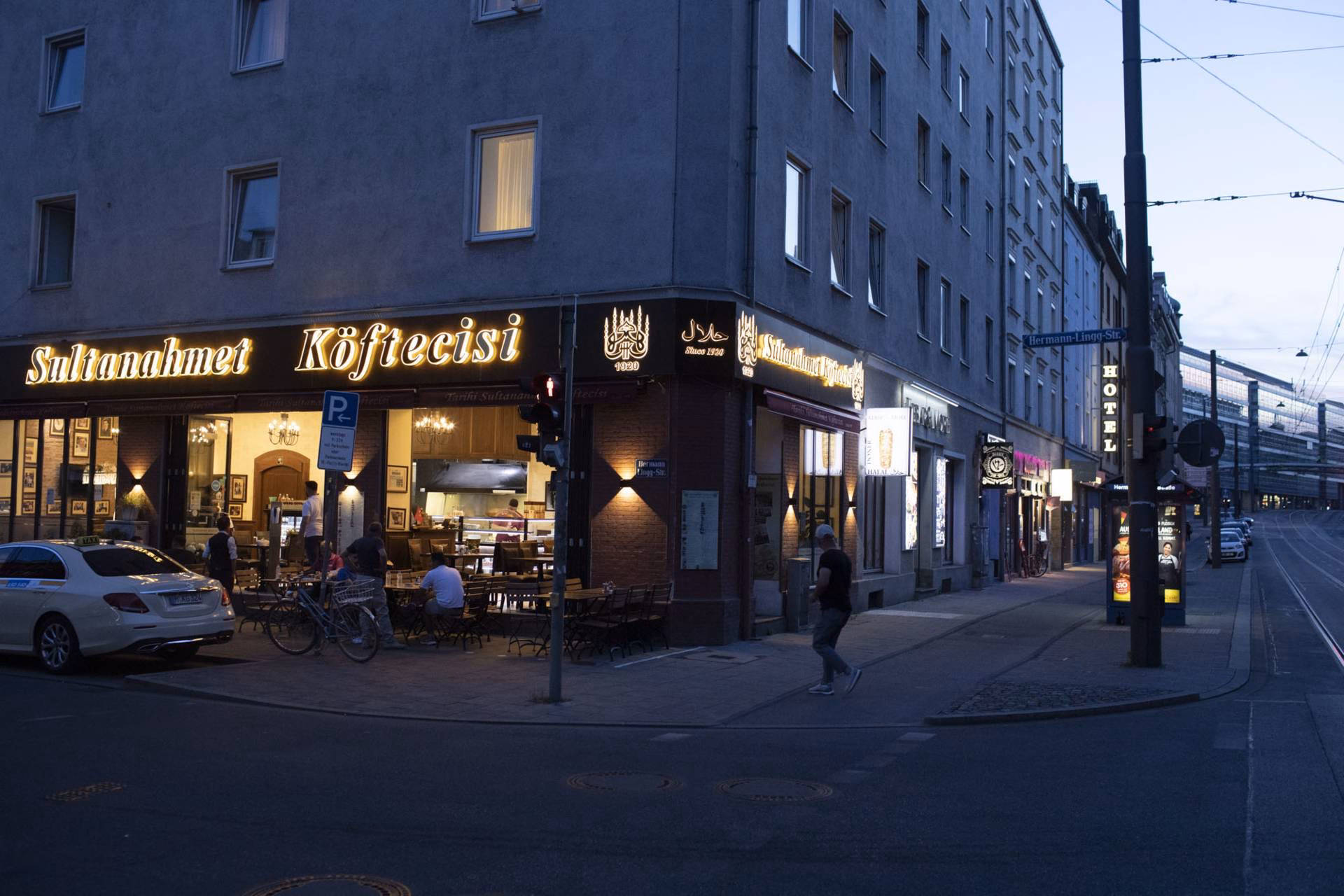 Was gibt es am Hauptbahnhof München?