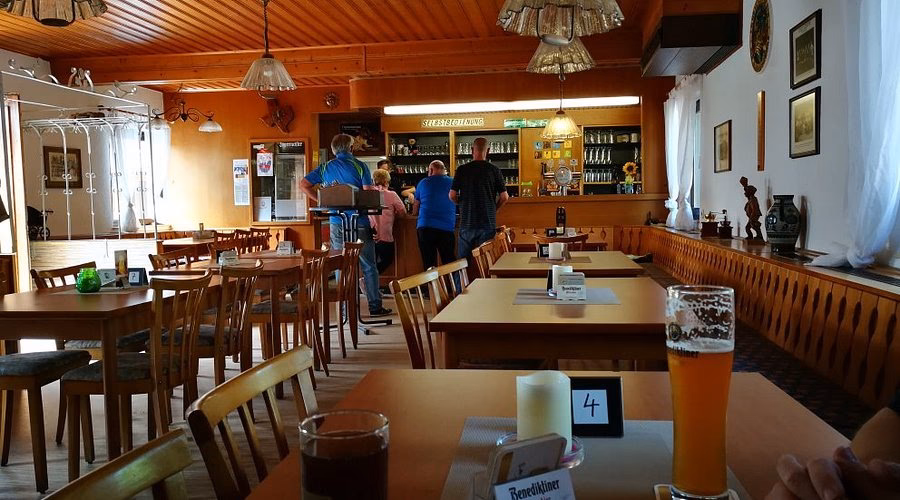 Wer kocht im Naturfreundehaus Strümpfelbach?