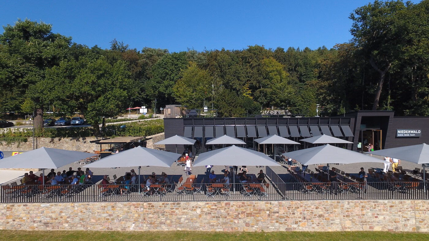 Kann man mit dem Auto zum Niederwalddenkmal fahren?