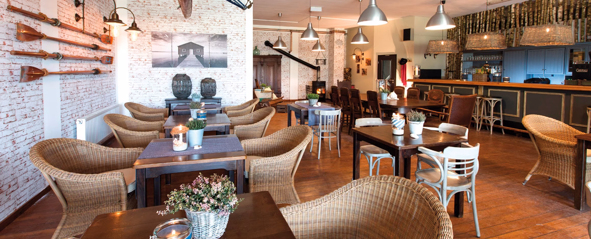 Wer ist der Inhaber des Bootshauses Ilmenau?