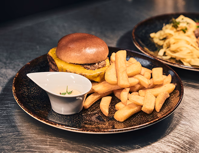 Wem gehört die Zoller Brauerei?