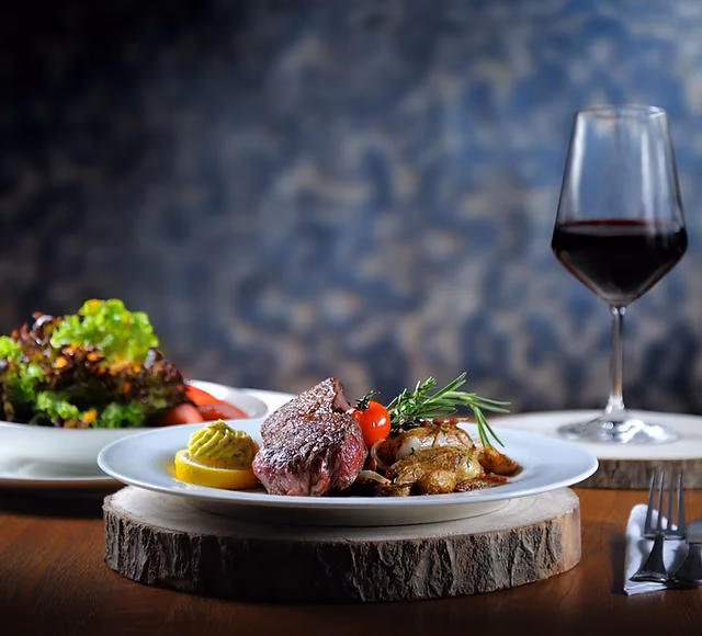 Wie lange läuft man zur Burg Landshut?