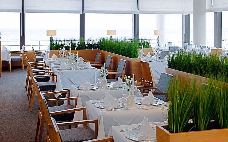 Welche Restaurants gibt es im Hotel NEPTUN in Warnemünde?