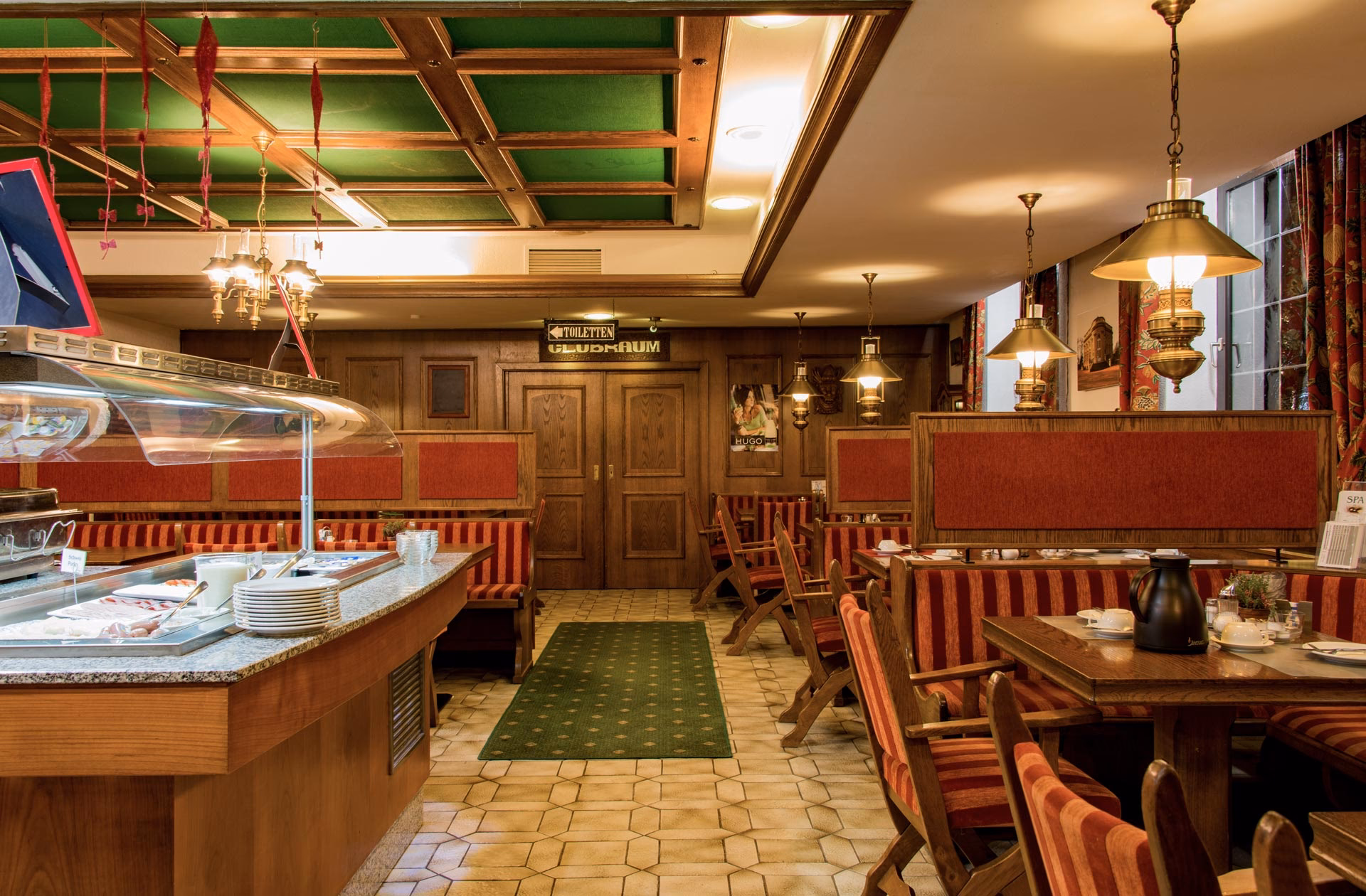 Wo steht das Hotel Fürstenhof aus der Serie?