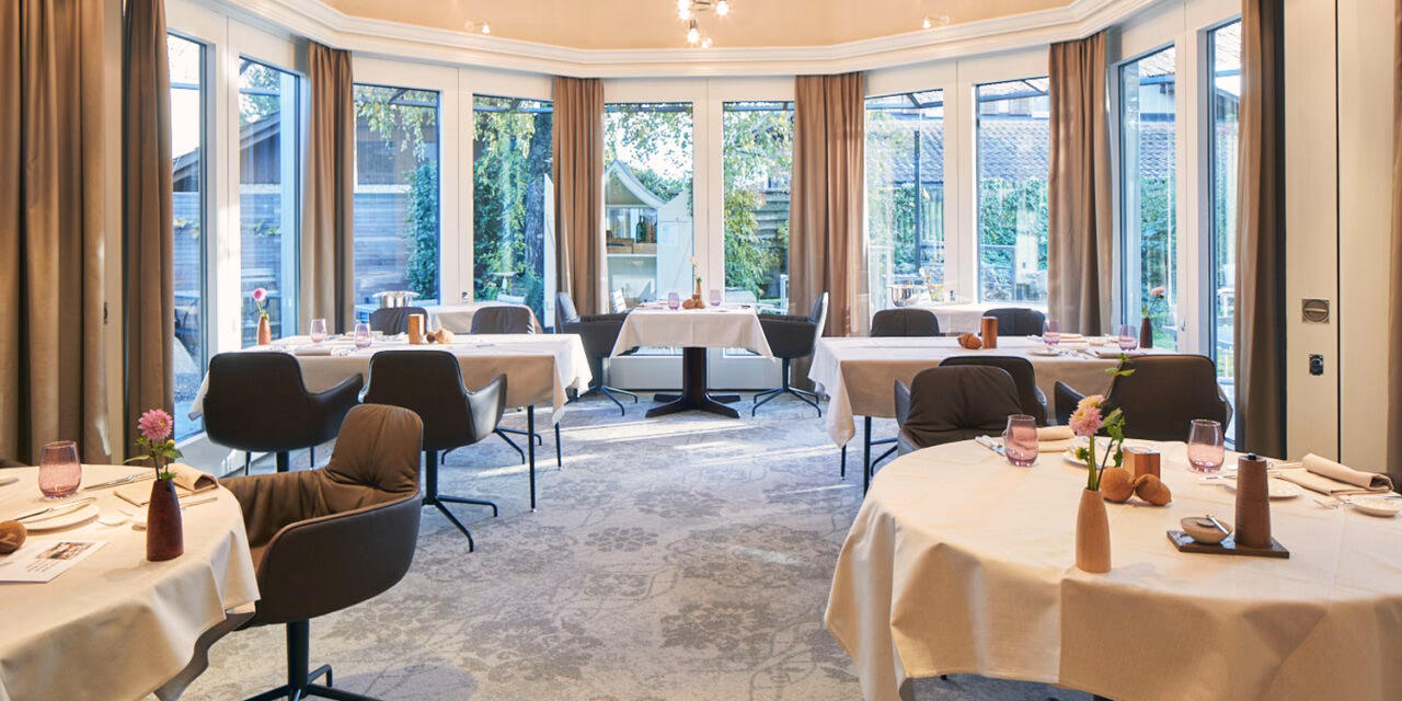 Wie sind die Öffnungszeiten des Restaurant Hirschen in Erlinsbach?