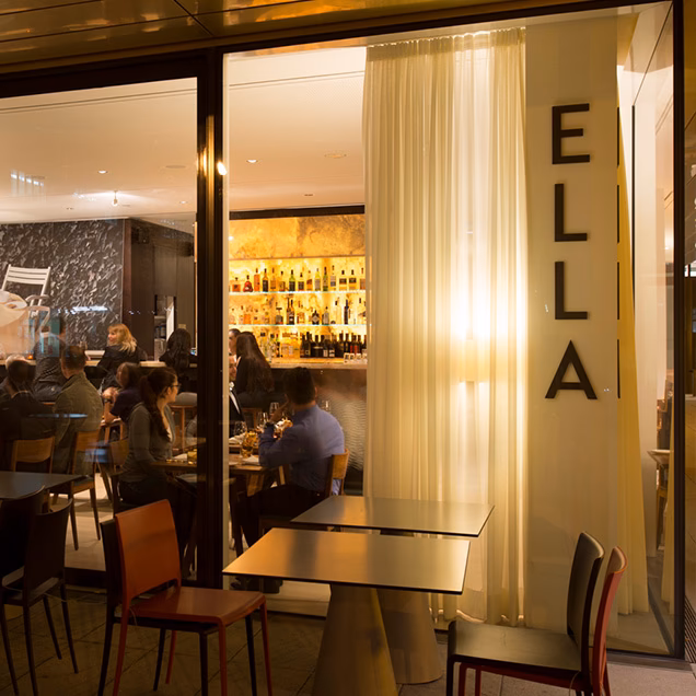 Was ist am Königsplatz München?