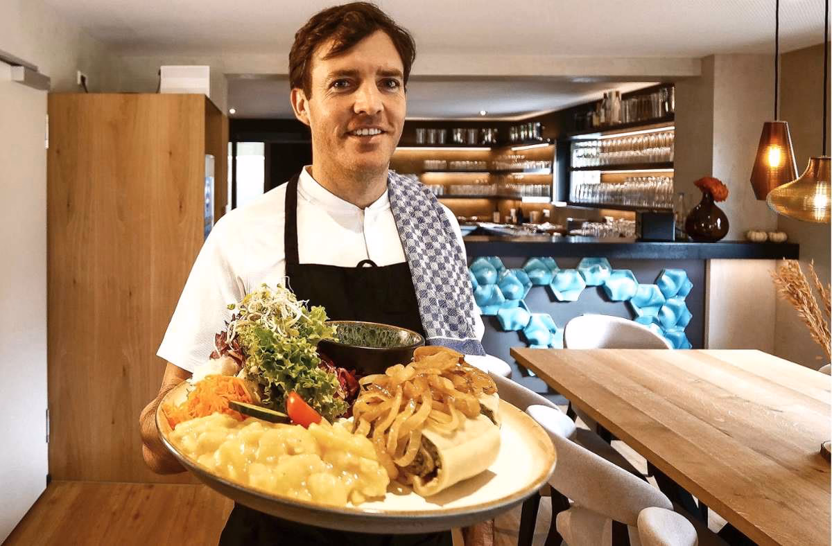 Wie viel kostet das Essen im Restaurant im Menüfilm?