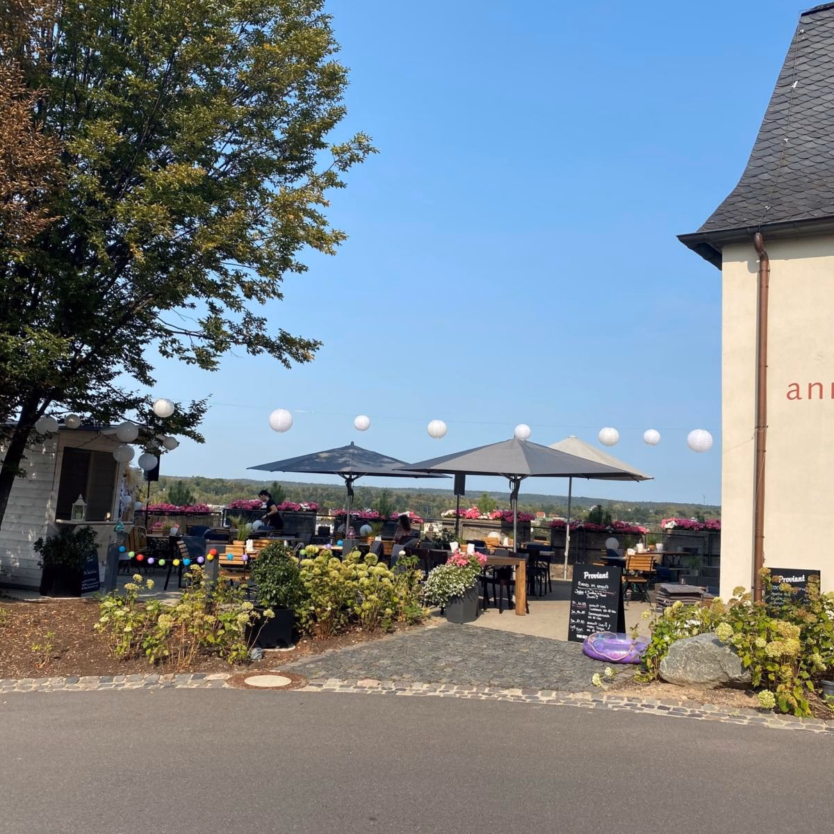 Was ist auf dem Michaelsberg Siegburg ganz oben?