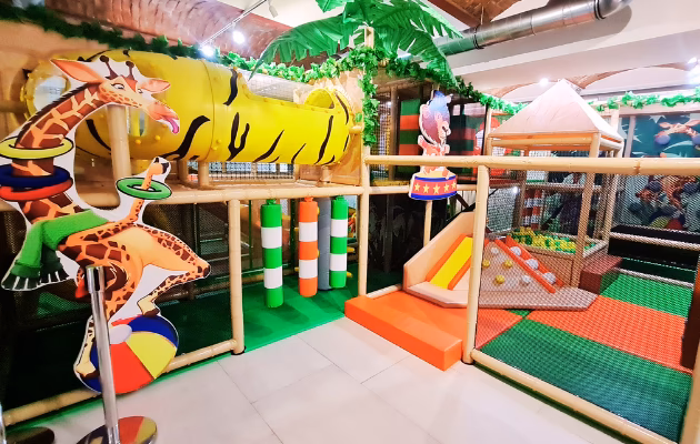 Warum schaffen Fast-Food-Restaurants Spielplätze ab?