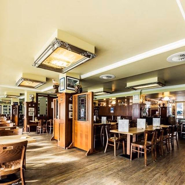 Wann wird der Musical Dome in Köln abgebaut?