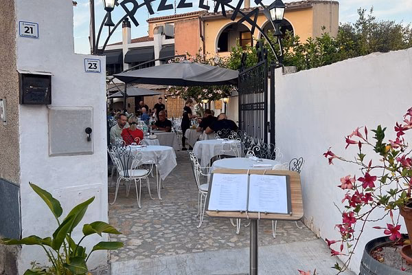 Ist Pula auf Sardinien schön?