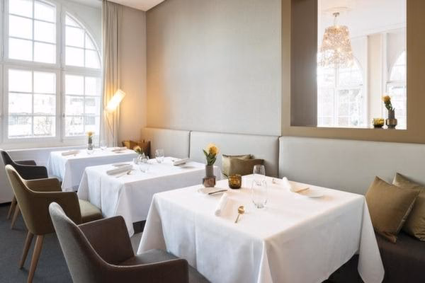 Welche Nationalität hat Tanja Grandits?