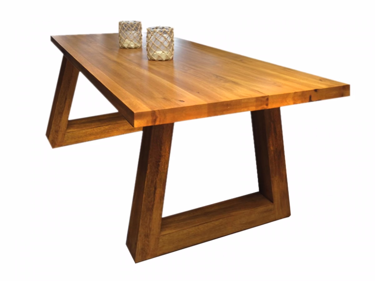 Wie heißt der Tisch in einer Restaurantküche?