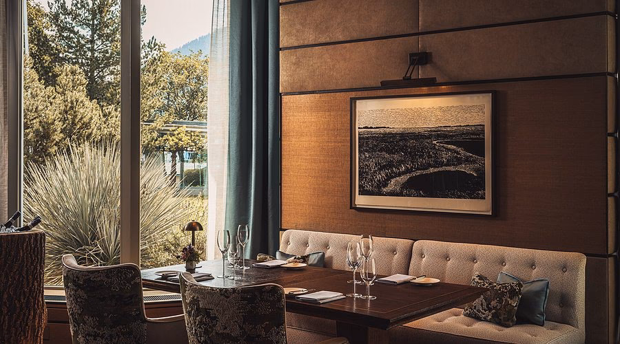 Wem gehört das Hotel Überfahrt?