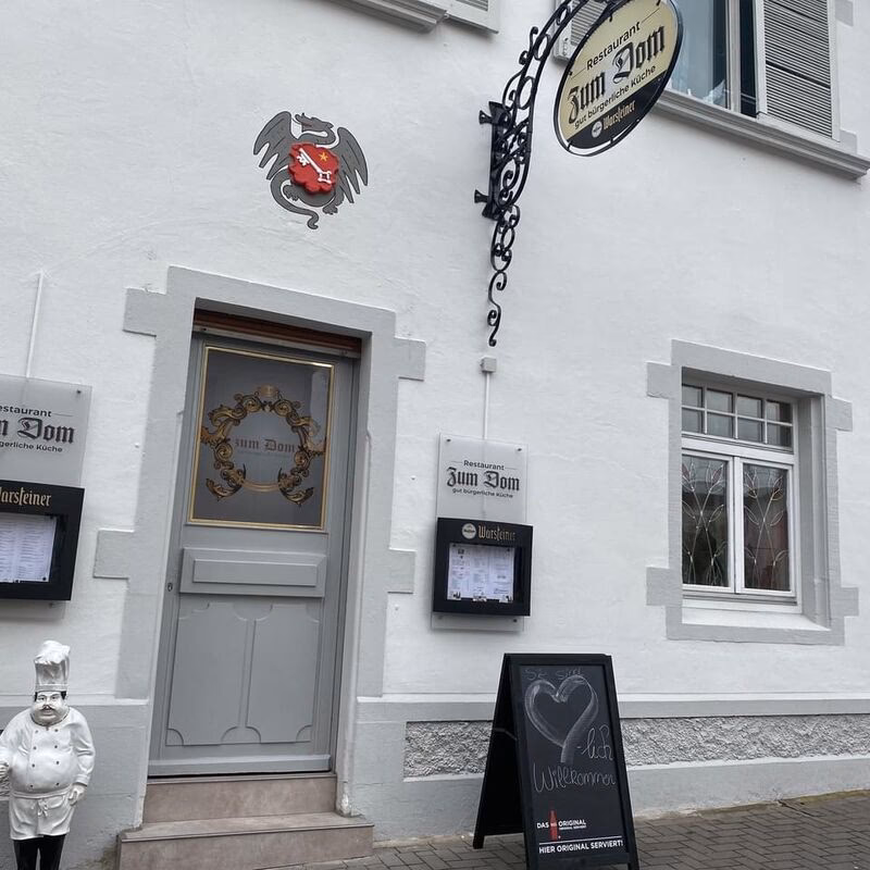 Wie hoch ist der Dom in Worms?