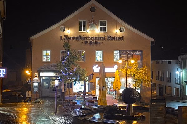 Wem gehört Zwiesel?