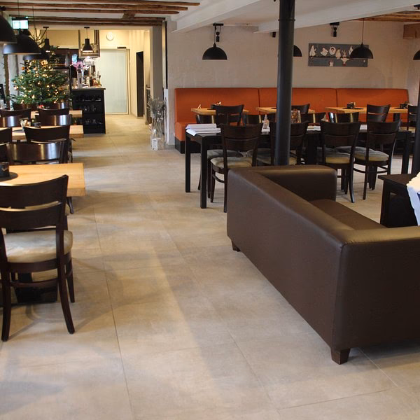 Why are fine dining restaurants closing?