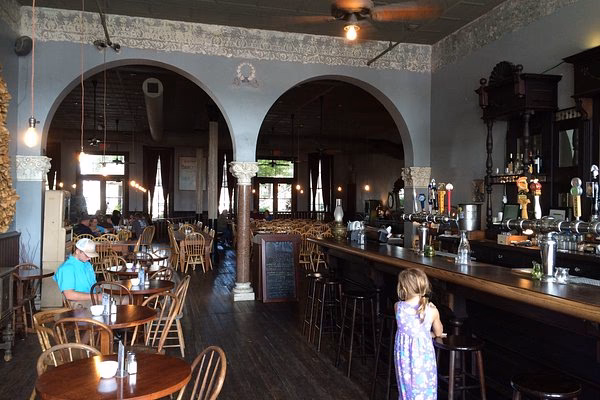 Welche Restaurants gehören zur Olive Garden-Familie?