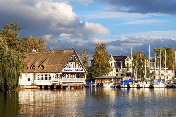 Wie viele Einwohner hat Röbel Müritz?