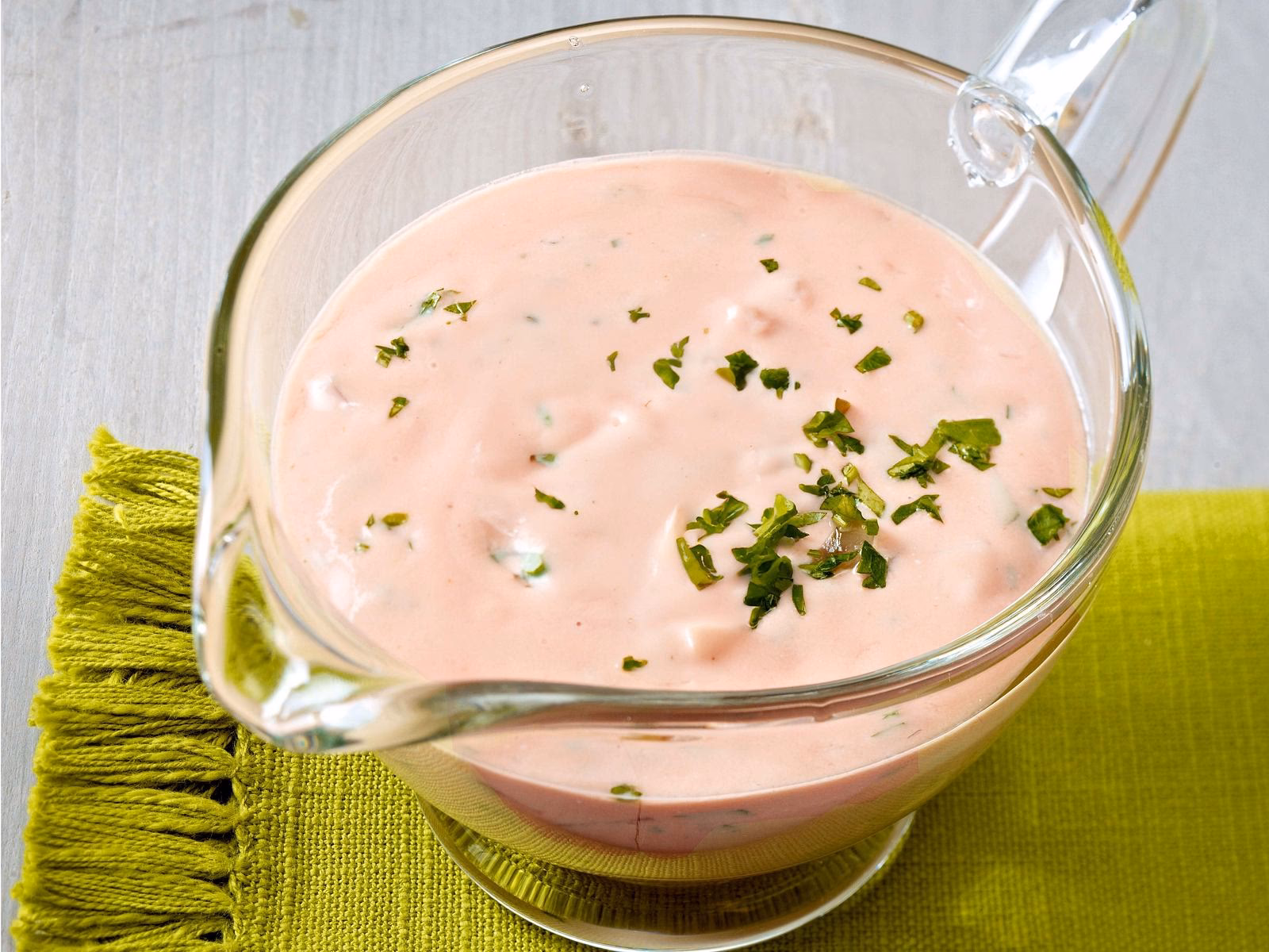 Wie kann ich Salatdressing andicken?