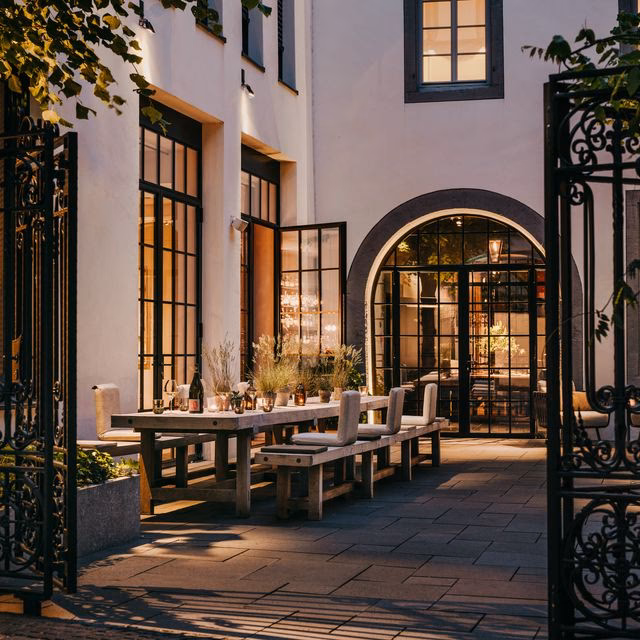 Wem gehört Schloss Bürresheim?