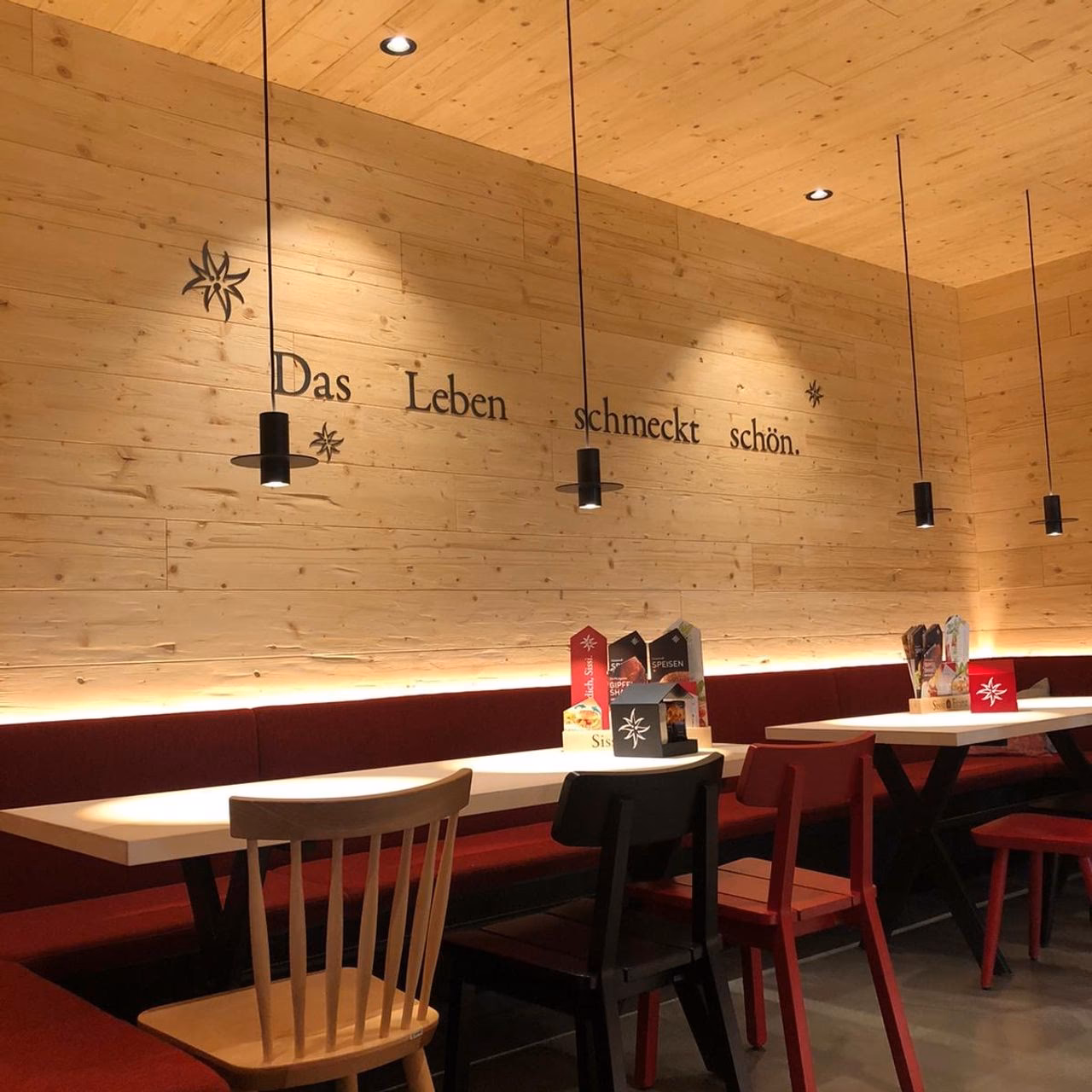 Kann man bei Sissi und Franz mit Karte zahlen?