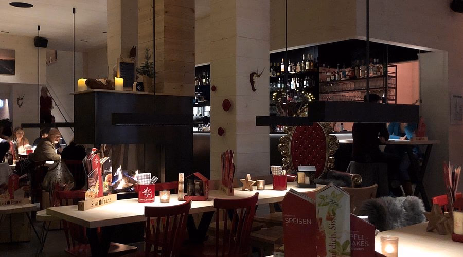 Wie viel Altersunterschied hatten Sissi und Franz?