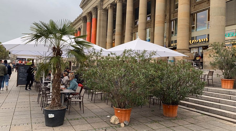 Wann öffnen die Läden in Stuttgart Königstraße?