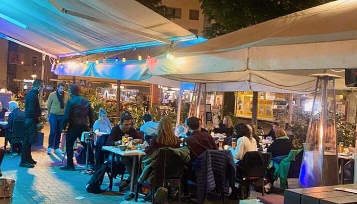 Who owns Rasa restaurant?