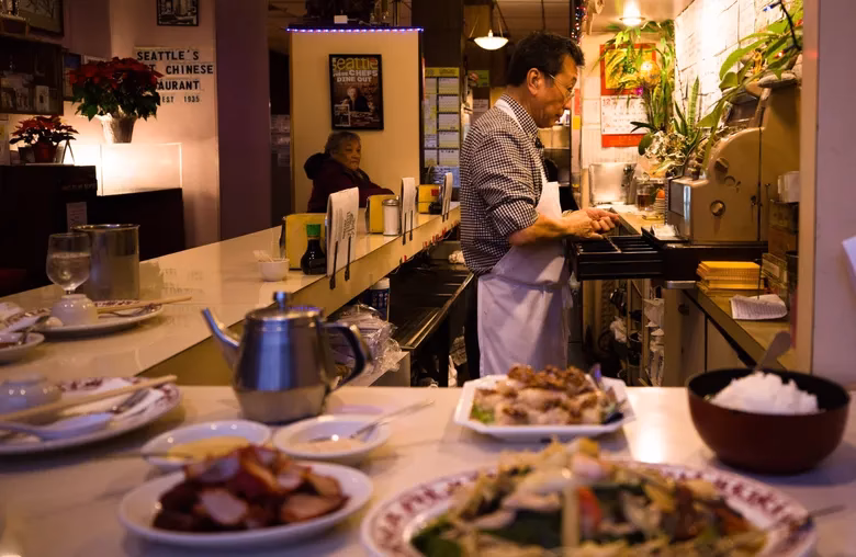 Where did Bruce Lee eat in Chinatown?