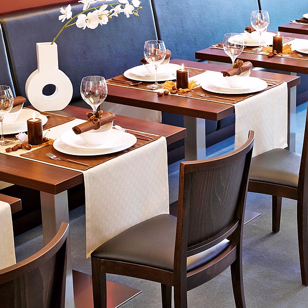 Was bedeutet Tischdecke im Restaurant?